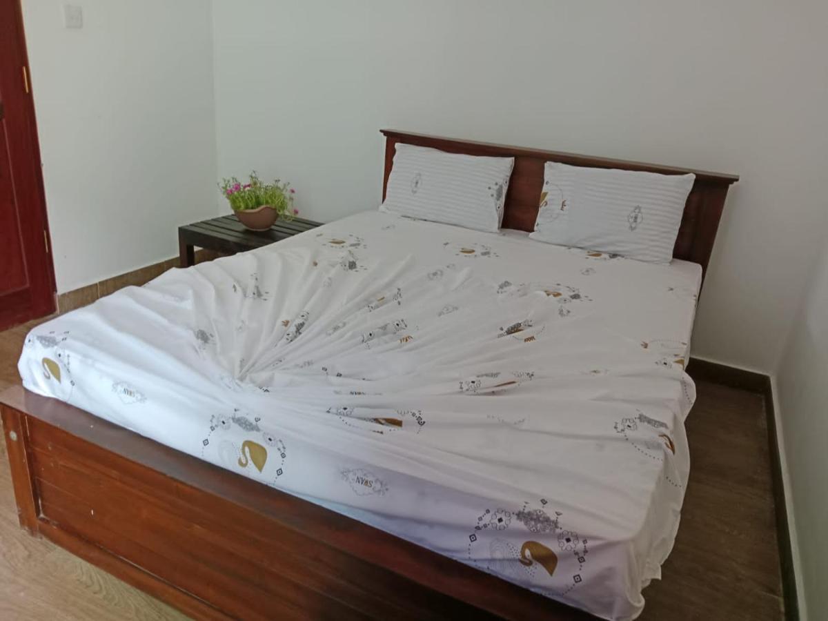 Home Stay Resort Nilaveli Exterior photo